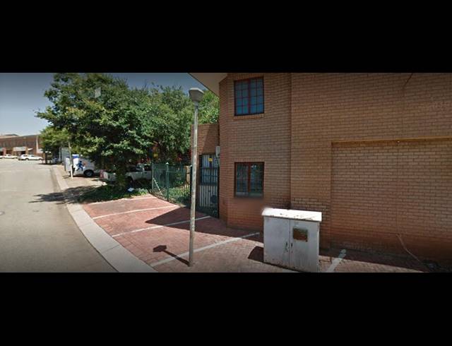 371M² BUSINESS CENTRE TO LET IN HIGHVELD